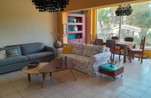Ormos Agiou Ioannou House | Paradise: Family & Pet-Friendly Retreat with Top Ratings
