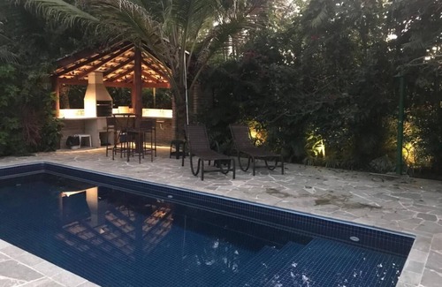 Jardim Capricornio House | Escape to Paradise in Capricórnio with Pool & Ocean Views