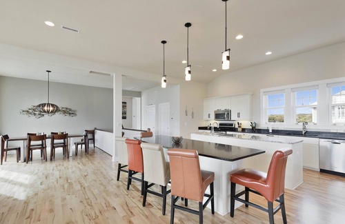 Duck House | Beachside Retreat in Duck: Modern Style & Family-Friendly Amenities