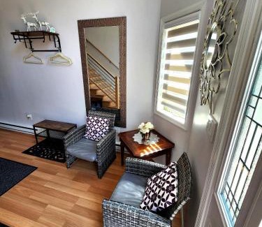 Pocono Summit House | Ideal Retreat in Poconos: Fast Internet & Top Attractions