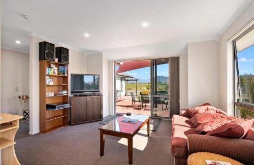 Pohara House | Discover Paradise at Pohara Beach Holiday Home
