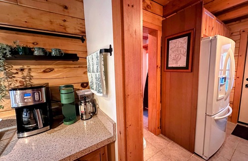 Naples House | Experience Paradise in the Lakes Region with Premier Amenities