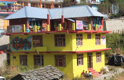 Tosh House | Explore Paradise in Tosh: Family-Friendly Getaway Awaits!