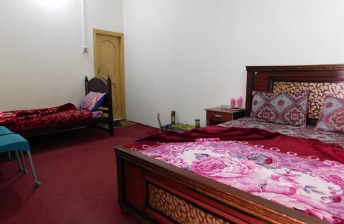 Khyber Pakhtunkhwa Hotel | Discover Paradise Inn & Restaurant: Family-Friendly Retreat
