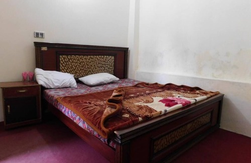 Khyber Pakhtunkhwa Hotel | Discover Paradise Inn & Restaurant: Family-Friendly Retreat