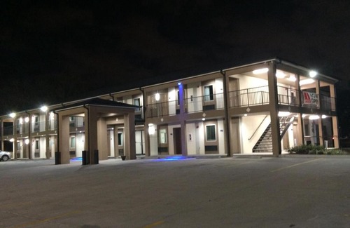 Baton Rouge Hotel | Family-Friendly Stay at Paradise Inn & Suites