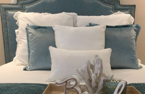 Bahama Palm Shores House | Paradise is calling you . Sunny days , sand in your toes and Bahamian waters .