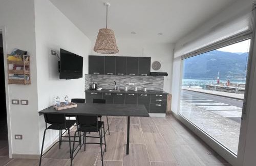 Castro Apartment | Inviting Paradise Lake Views - Family-Friendly Retreat