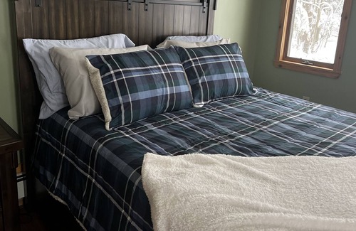 Bemus Point Cabin | Paradise Lodge at Bemus Point! A cozy, private, wooded retreat close to it all!
