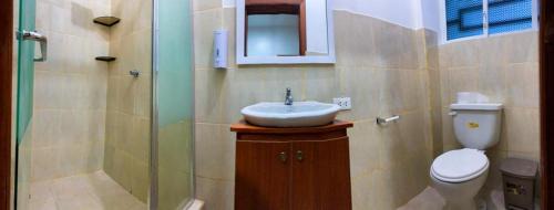 Ecuadorian Amazon House | Paradise Lodge: 4-Star Retreat with Pet-Friendly Amenities
