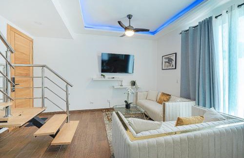 Punta Cana House | Relaxing Carib Deluxe Villa with Hot Tub in Punta Cana