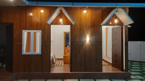 Elappara Cabin | Discover Paradise Meadows with a Relaxing Pool Retreat