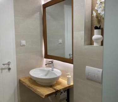 Ohrid House | Ocean View Retreat at Paradise Nest - Rated 10/10!