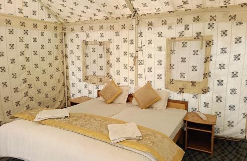 Hunder Other | Family-Friendly Retreat at Paradise North Camp Awaits