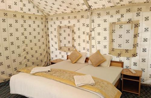 Hunder Other | Family-Friendly Retreat at Paradise North Camp Awaits