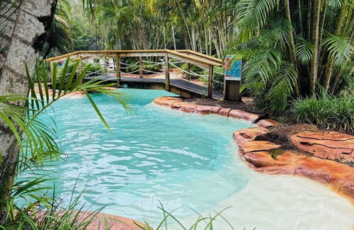 Coffs Harbour Villa | Paradise Palms Tropical Villa - Aanuka