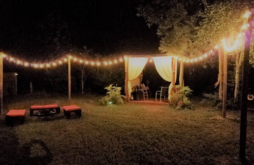 Dade City Villa | Unforgettable Stay at Paradise Palms Tiki Villa – 10/10 Rating