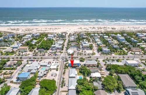 Coquina Gables Apartment | Paradise Palms Tropic Suite: Poolside Bliss Steps to Ocean