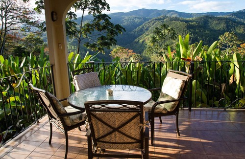 Orosi Villa | Romantic Garden Villa at Paradise Peak with Hot Tub & Spa