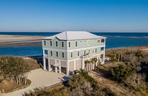 Pawleys Island House | Beachfront Paradise Point: Unmatched Ocean Views Await