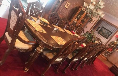 Austin Bed & Breakfast | Family-Friendly Getaway at Paradise Ranch Castle with Kitchen