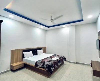 Gwalior Hotel | Budget-Friendly Stay at Paradise Residency and Cafe