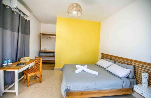 Catembe Hotel | Idyllic Escape at Paradise Resort Katembe with Pool & Breakfast