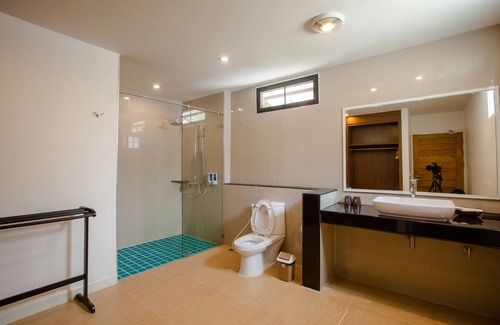 Ko Phi Phi Hotel | Family-Friendly Paradise Resort PHI PHI with Great Amenities