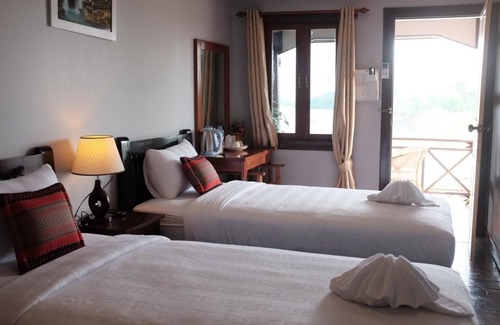 Don Det Hotel | Serene Stay at Paradise Riverview Resort with Breakfast