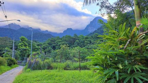 Barreira House | Ideal Retreat with Pool and BBQ in Guapi - Rated 9.8