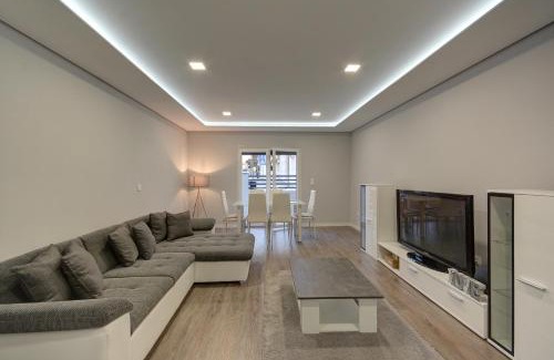 Quinta Do Conde Villa | Tranquil Paradise Terrace House with Oceanfront Views