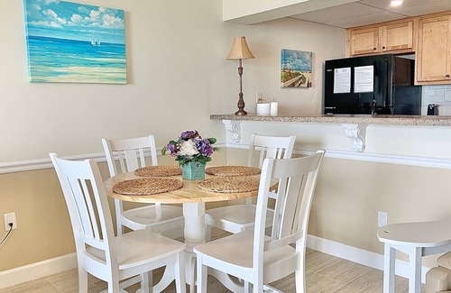 Carolina Beach Condo | Beachfront Bliss at Paradise Towers 503 with Pool Access