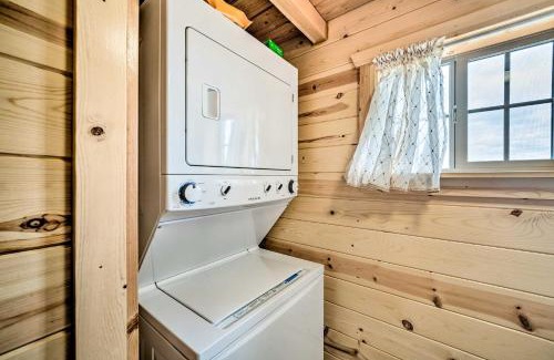 Livingston House | Kid-Friendly Paradise Valley Cabin Near Yellowstone Park