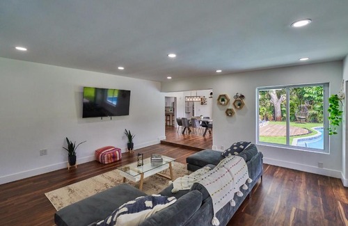 Biscayne Park Villa | Paradise Villa Beach: Poolside Retreat with Fire Pit & Kitchen