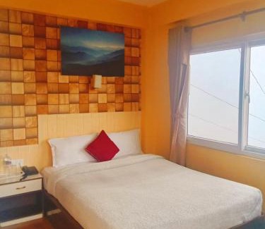 Nagarkot Hotel | Comfortable Paradise Villa: Pet-Friendly with Breakfast Included