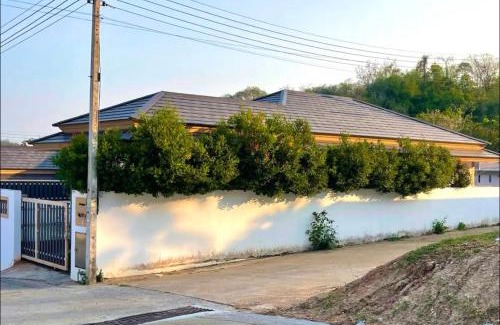 Hua Hin Villa | Family-Friendly Oasis with King Bed & Private Pool Retreat