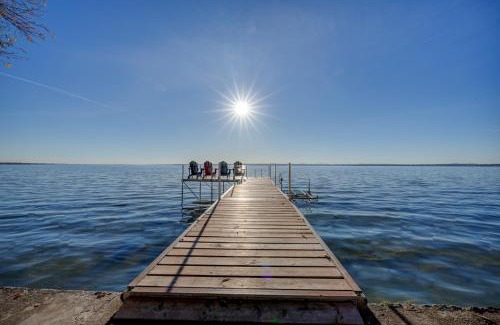 Keswick House | Serene Paradise Waterfront Cottage Near Toronto