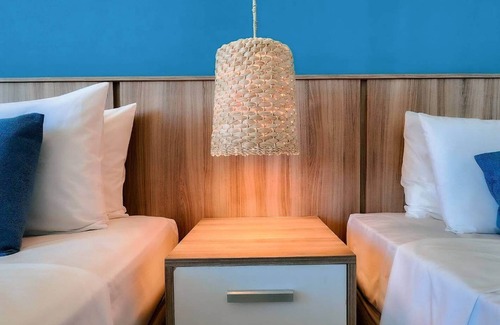 Braga Hotel | Discover Paradiso Corporate - Cabo Frio with Pool & Spa