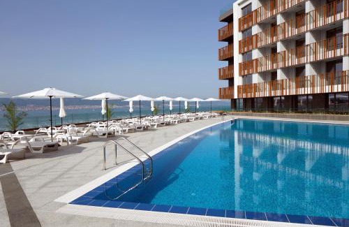 Nessebar New Town Apartment | Paradiso Dreams Hotel: Oceanfront Bliss for Every Traveler