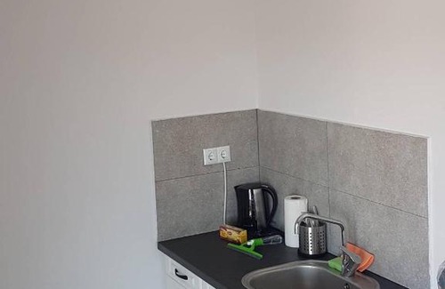 Ofrinion House | Tranquil Paradiso Guest House - Child Friendly Retreat