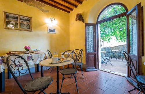 Gaiole in Chianti Hotel | Delightful Paradiso in Chianti: 9/10 Guest Rated Retreat