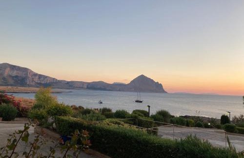 Macari House | Paradiso Isulidda: Oceanfront Bliss with Amazing Views