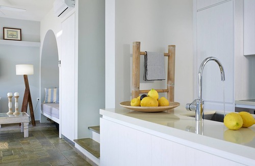 Amoudi Villa | Discover Paradisso Beach Villas with Family-Friendly Amenities