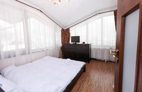 Lunca Jaristei House | Discover Paradisul Verde Siriu: Family & Pet Friendly Retreat