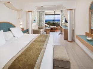 Pajara Hotel | Discover Meliá Fuerteventura: Oceanfront Retreat with Pool