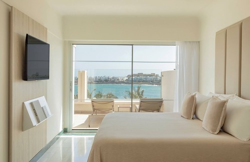 Costa Teguise Resort | Adults Only Retreat at Paradisus by Meliá Salinas Lanzarote