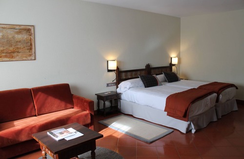 Santo Domingo de la Calzada Hotel | Explore Parador de Santo Domingo de la Calzada: Rated 9/10