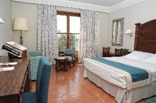 Alcaniz Hotel | Relax at Parador de Alcañiz: 4-Star Stay with Great Amenities