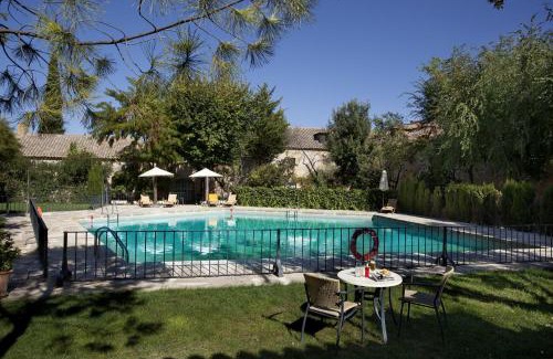 Almagro Hotel | Experience Comfort at Parador de Almagro with Pool & Views