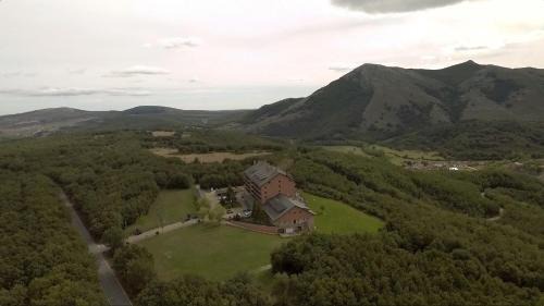 Ruesga Hotel | Discover Parador de Cervera de Pisuerga: Pet-Friendly Retreat